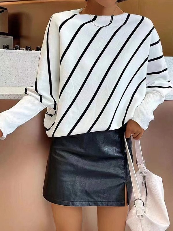 Women's Sweaters Crew Neck Diagonal Stripes Knitted Sweater